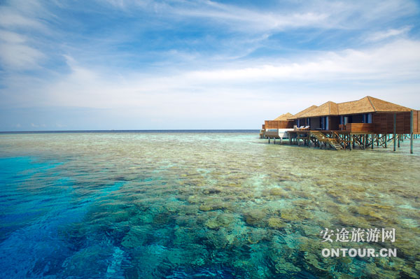 马尔代夫Lily Beach Resort At Huvahendhoo M