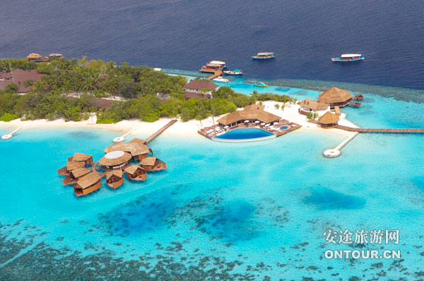 马尔代夫Lily Beach Resort At Huvahendhoo M